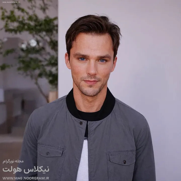 اینستاگرام نیکلاس هولت