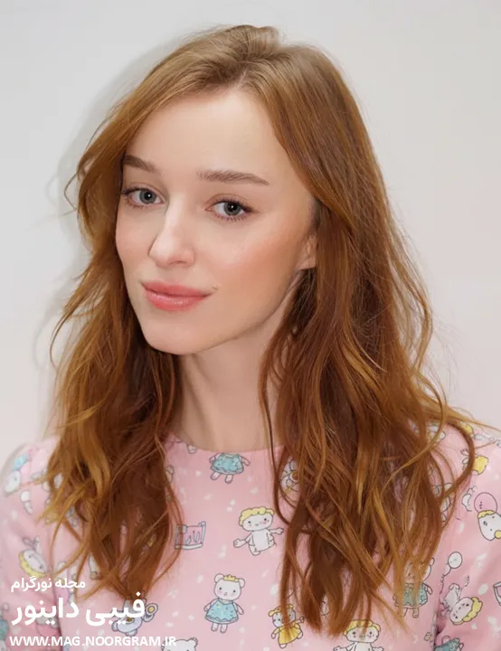 بیوگرافی Phoebe Dynevor