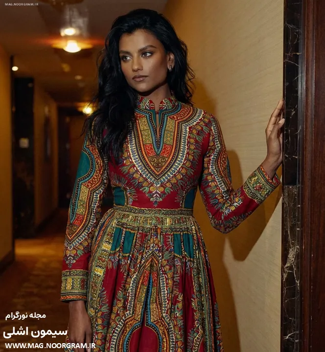 بیوگرافی Simone Ashley